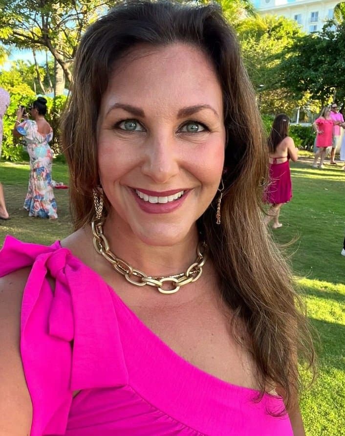 Regina R. Chubby Cumslut KW Realtor from Spring TX