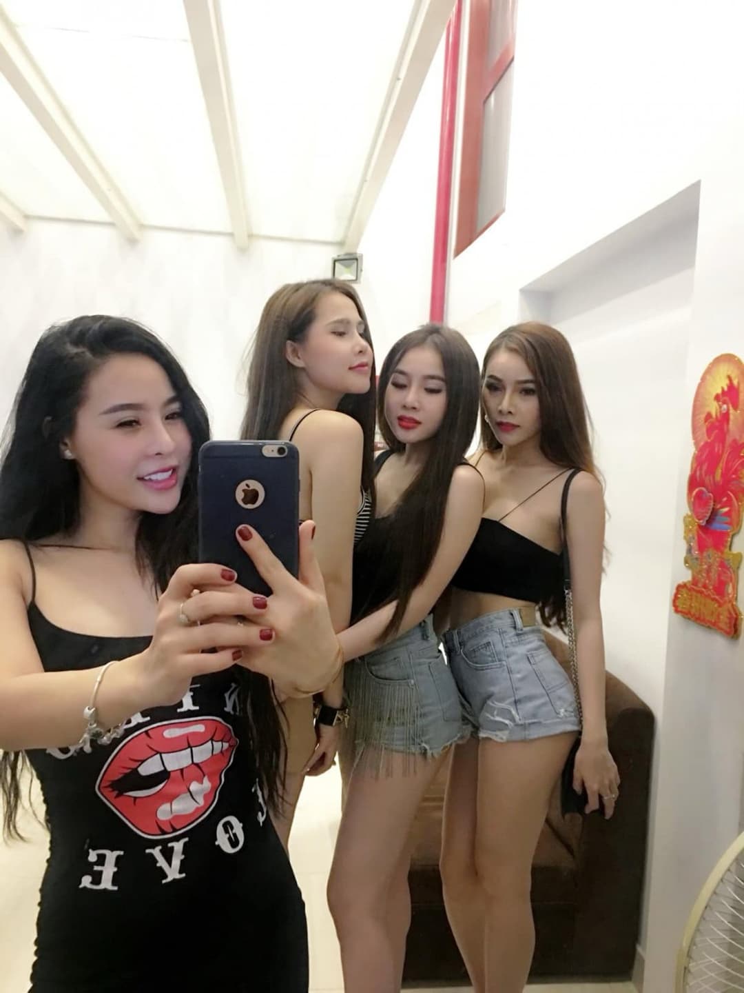 Vietnam ăn chơi bay lắc