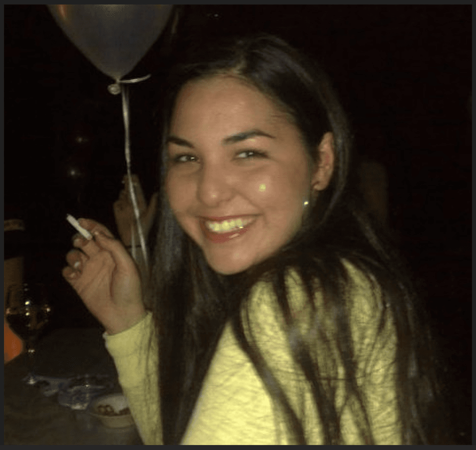 Click to view full size Israeli cumslut smokes and takes cum and cock from condoms