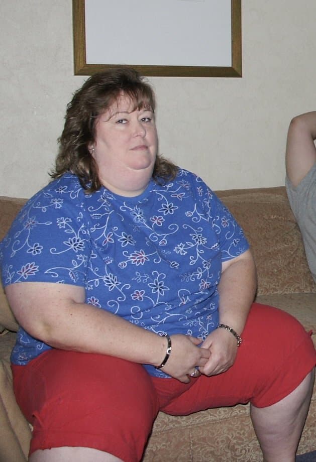 Creep shot of my moms fat fupa