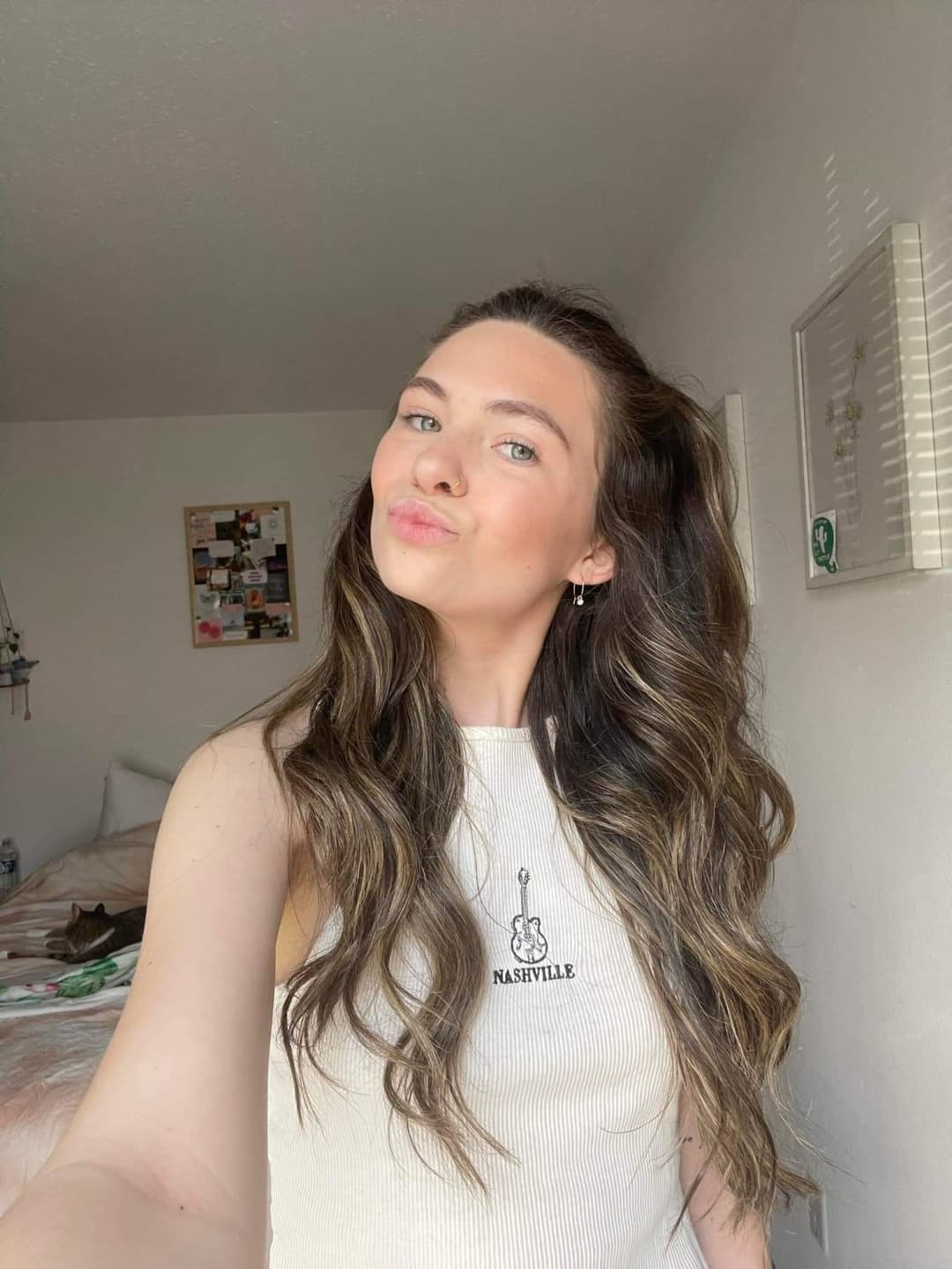 High school crush started an onlyfans sucking a mystery guys cock