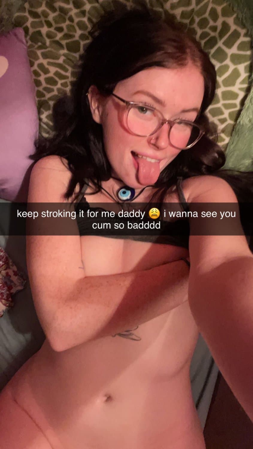 Click to view full size sexy pawg bitch cheating on her boyfriend
