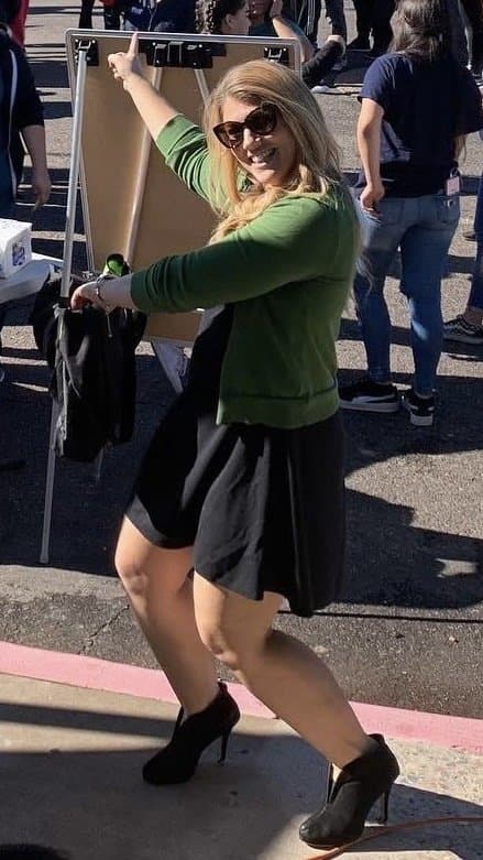 Sexy busty high school teacher Mandi Casillas Bolinger is so sexy and has perfect feet