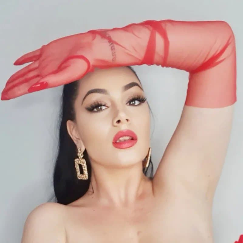 Busty chubby MILF fucked hard