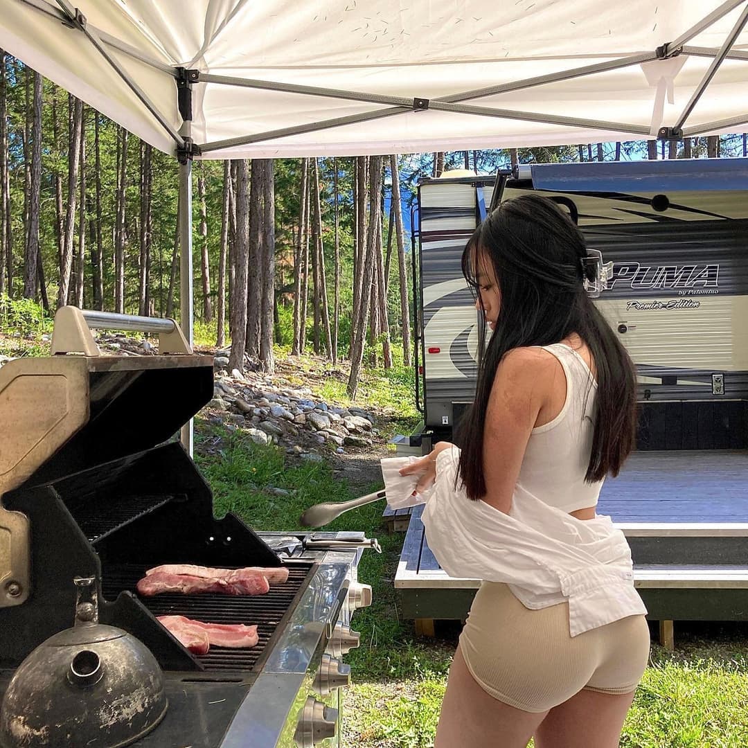 Innocent ABG Asian Teen Gym Girl Leaked Fucking Herself