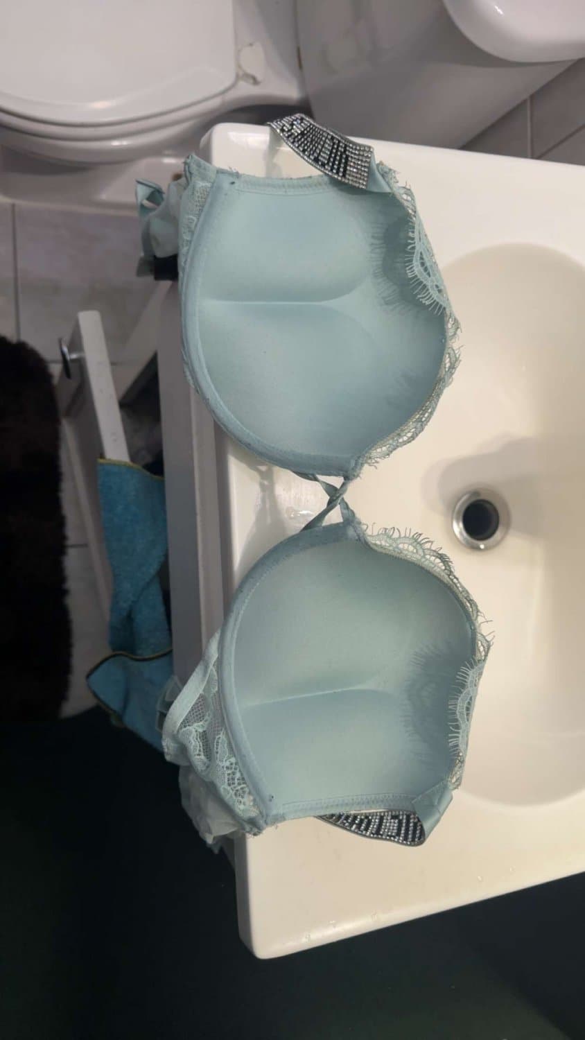 First Time cumming on my sister’s Victoria’s Secret Bombshell Bra