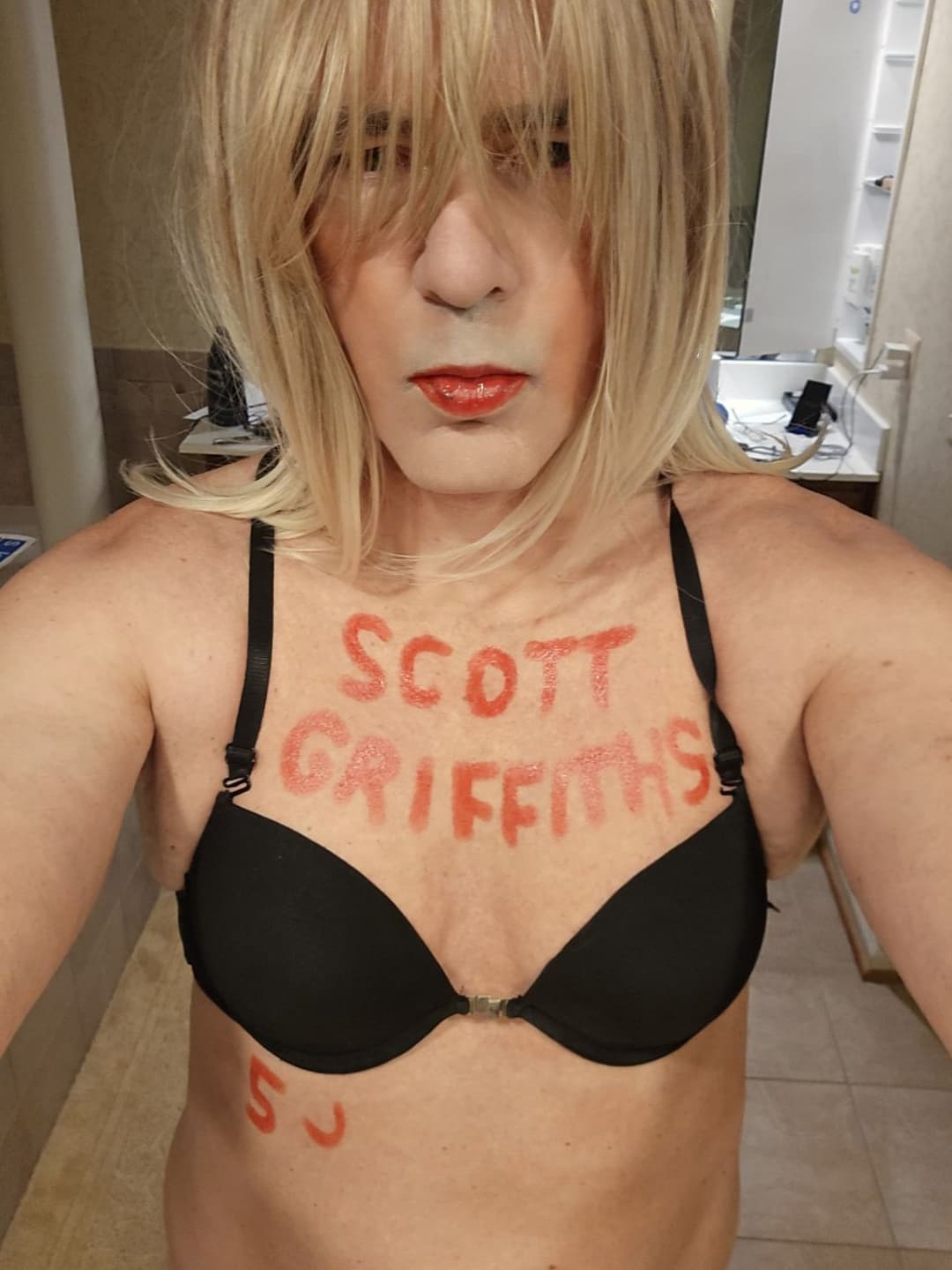 Sissy Jenny4bbc aka Scott from Virginia