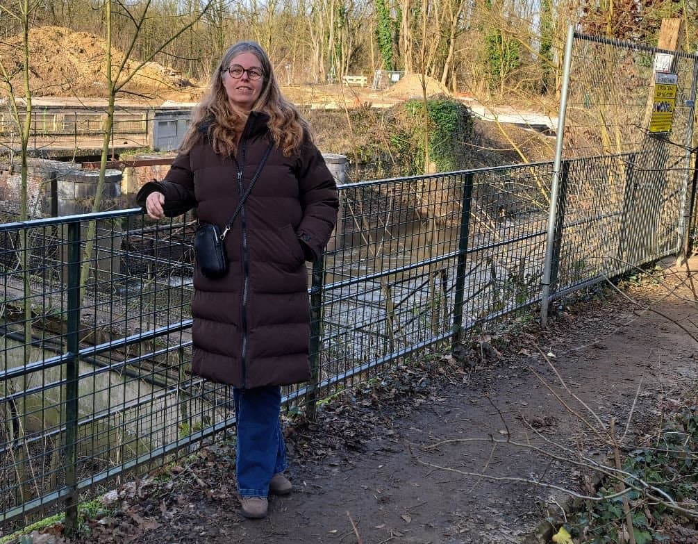 Johanna a married and cheating Dutch slut to use and fuck who loves gangbangs and cumdumps