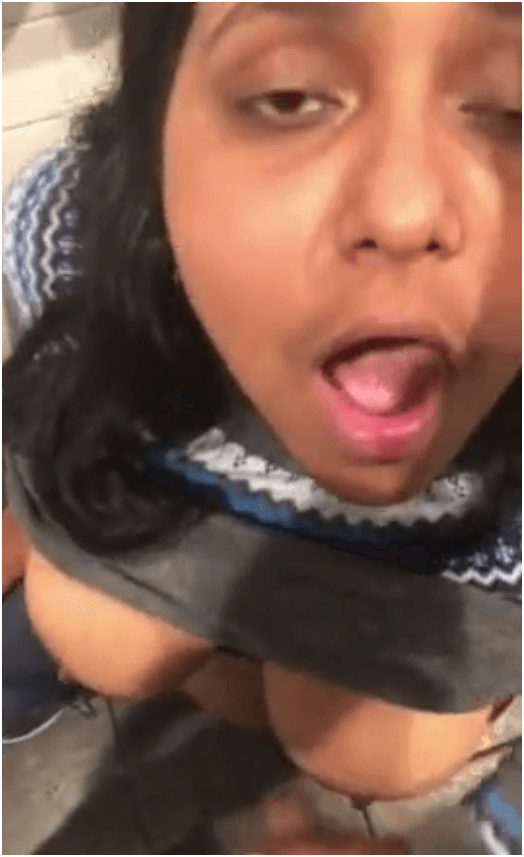 Desi Hotty Horny Girl Giving a suprhot BJ to Boss in Office