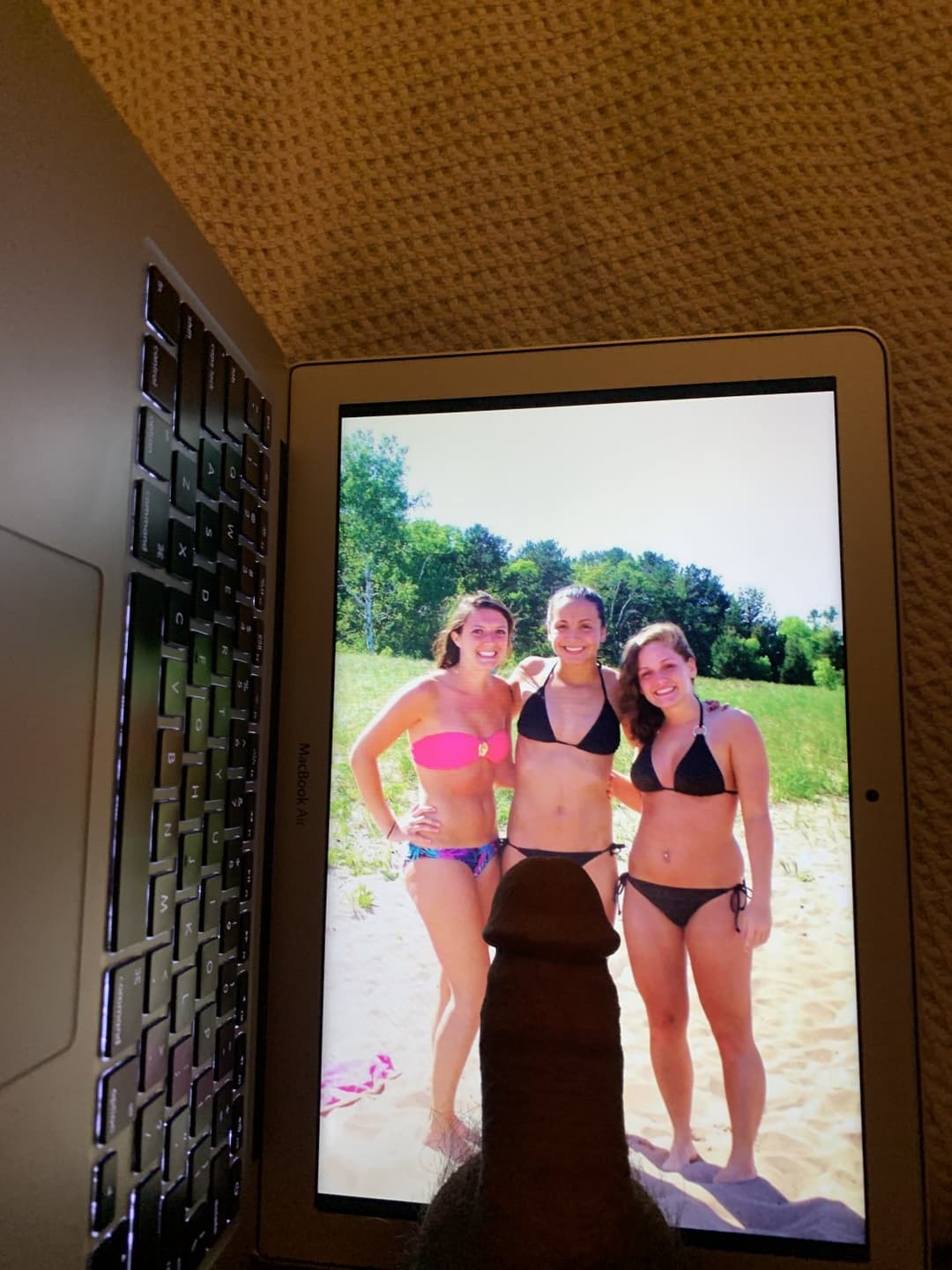 Cocking and Cumming Bikini Girls!