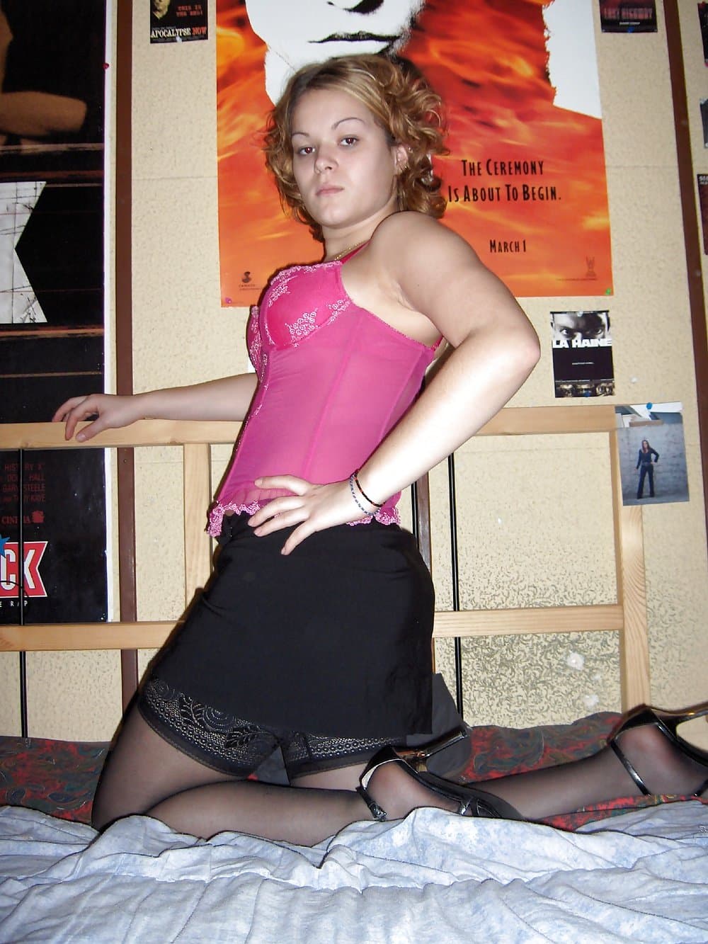 Click to view full size Une belle salope de France