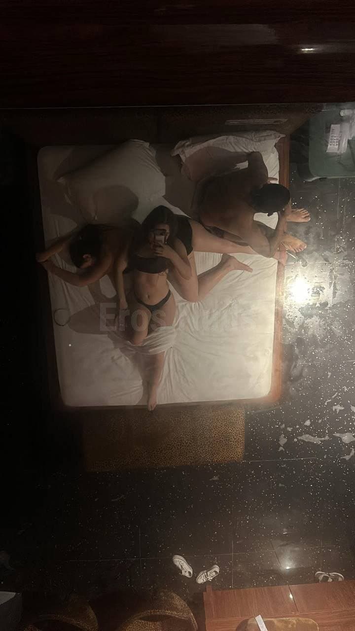 Click to view full size Vazou a irmã da emily santos fodendo gostoso evylin putinha vídeos completos no grupo dela fodendo