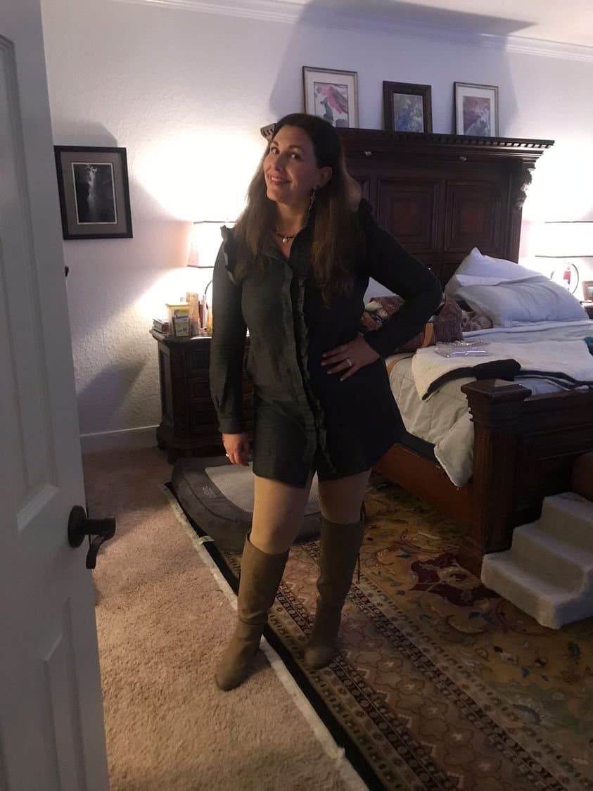 Regina R - Baton Rouge SEXY Realtor - BBW and proud of it. Pease comment