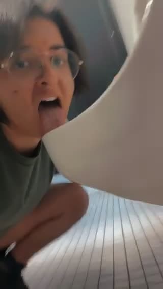 FTM girl LEAKED makes love to urinal and slobbers on her mom’s dildo, harass her on KIK!