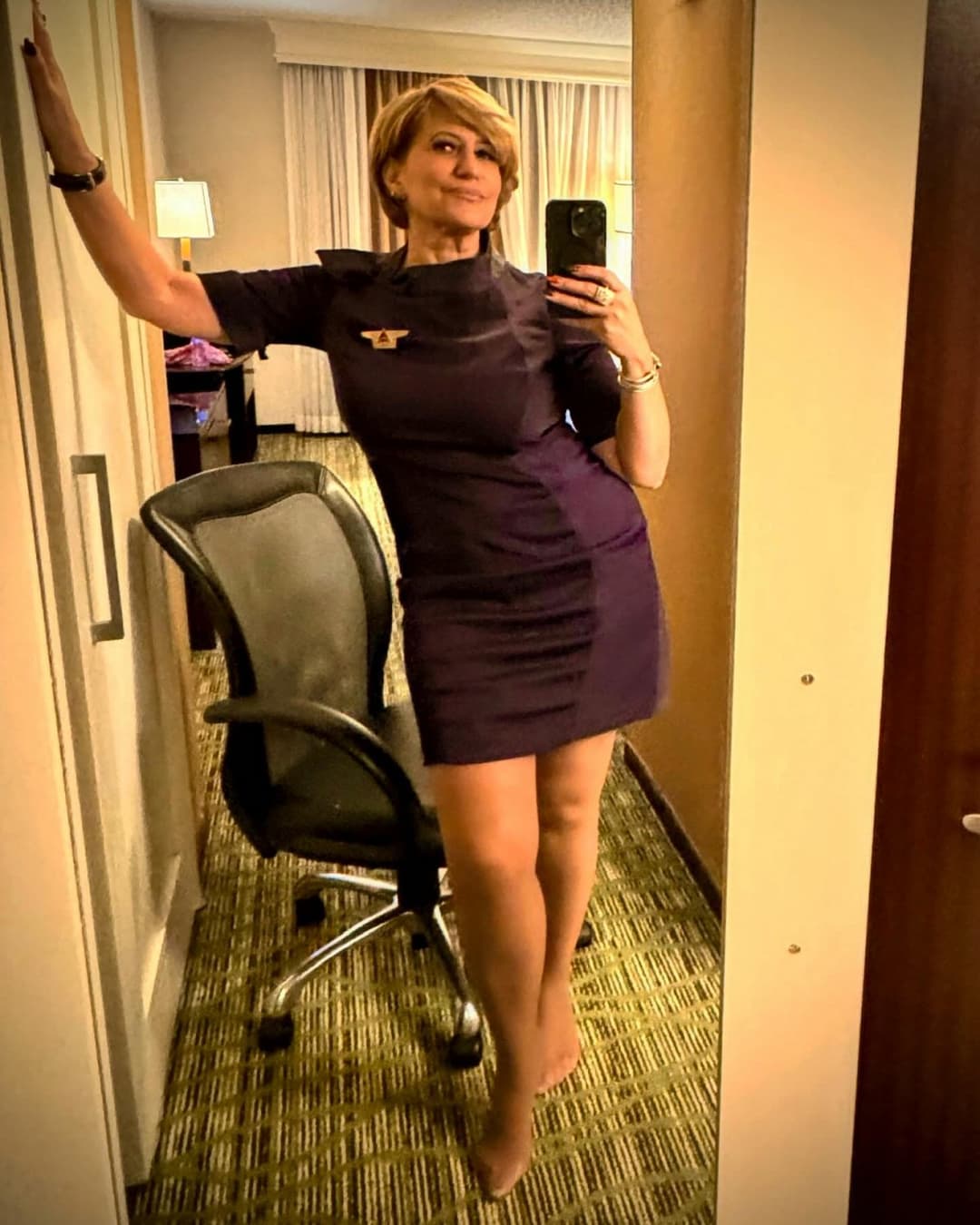 Thick Gilf flight attendant