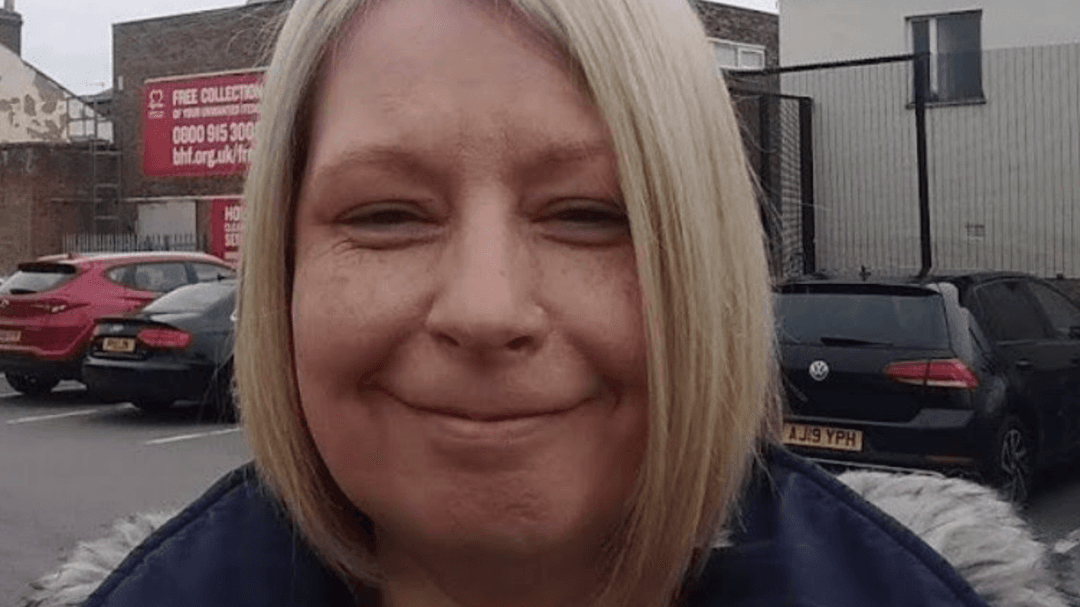 This fat British GILF whore is totally fuckable. Glorious GILF ?