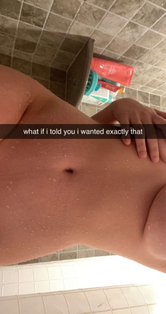 Fit teen shows sexy body