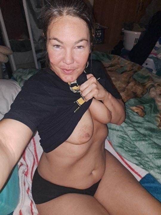 Dumb whore from the US wanted to become a webslut, if she gets popular ill send her info to people