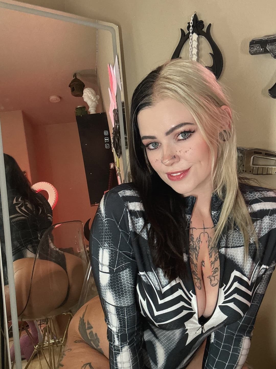 Stop drooling and start making yourself useful Darling