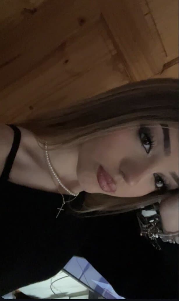 Click to view full size What are you destroying? Ass, pussy, mouth or tits (dm me your answer )