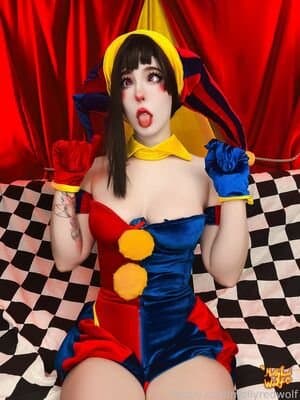 Click to view full size MollyRedWolf