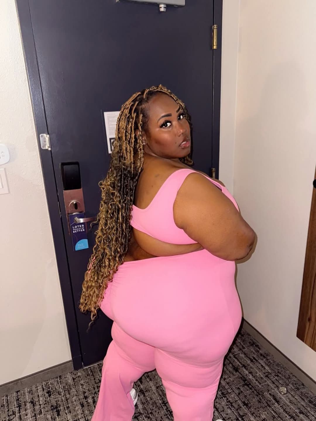 SSBBW EBONY HUGE OLE BIG ASS BOOTY