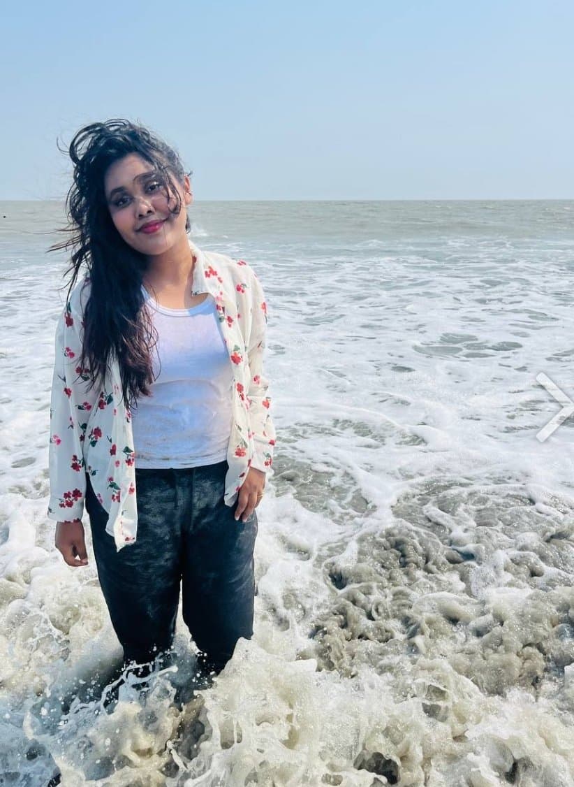 Horny Babe Showing, Giving Blowjob And Fucked by Lover Moaning