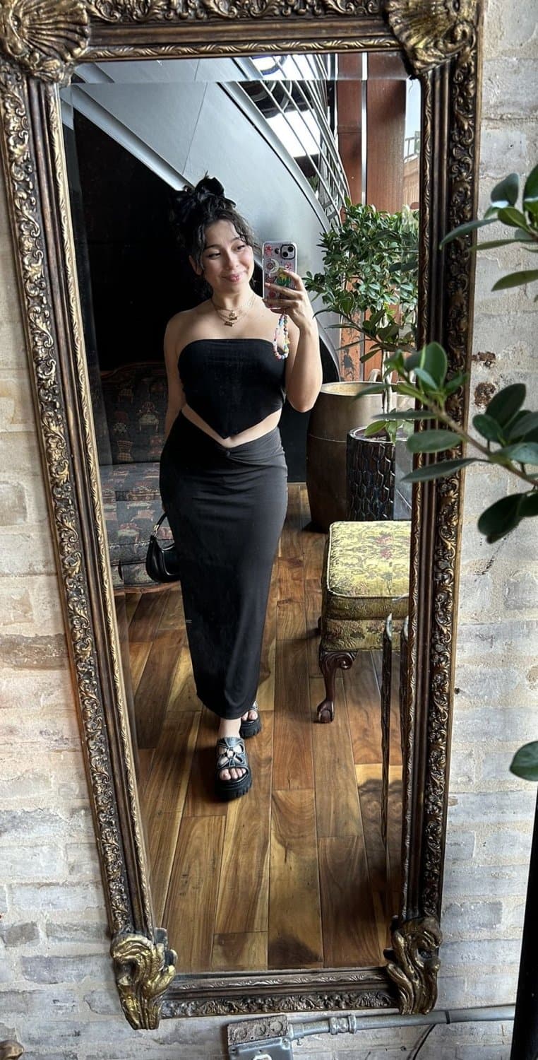 Cute latina gym girl