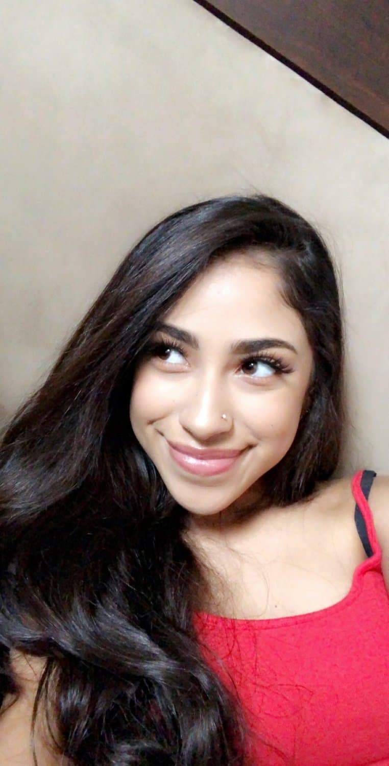 Sexy Latina Teen Slut Sucks BBC