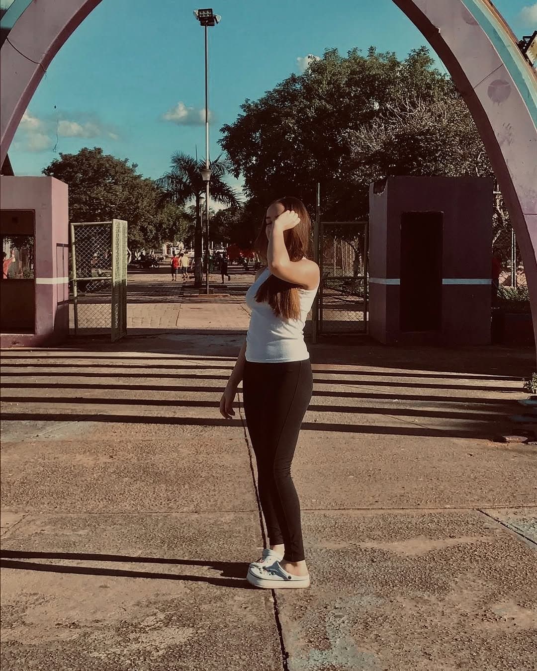 Jovem Escolar Branquela Dando o Cu Pro Negão Favelado