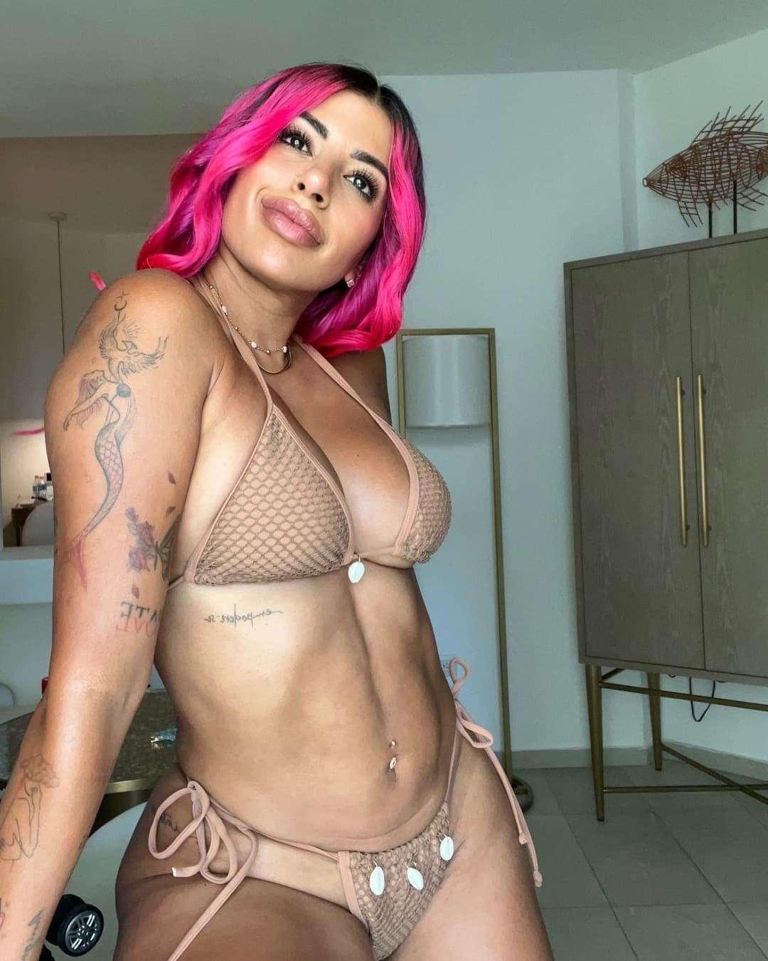 Frances nieves  modelo boricua????