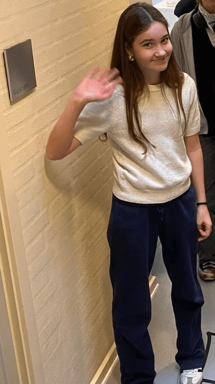 Click to view full size Pics and creepshots of my classmates