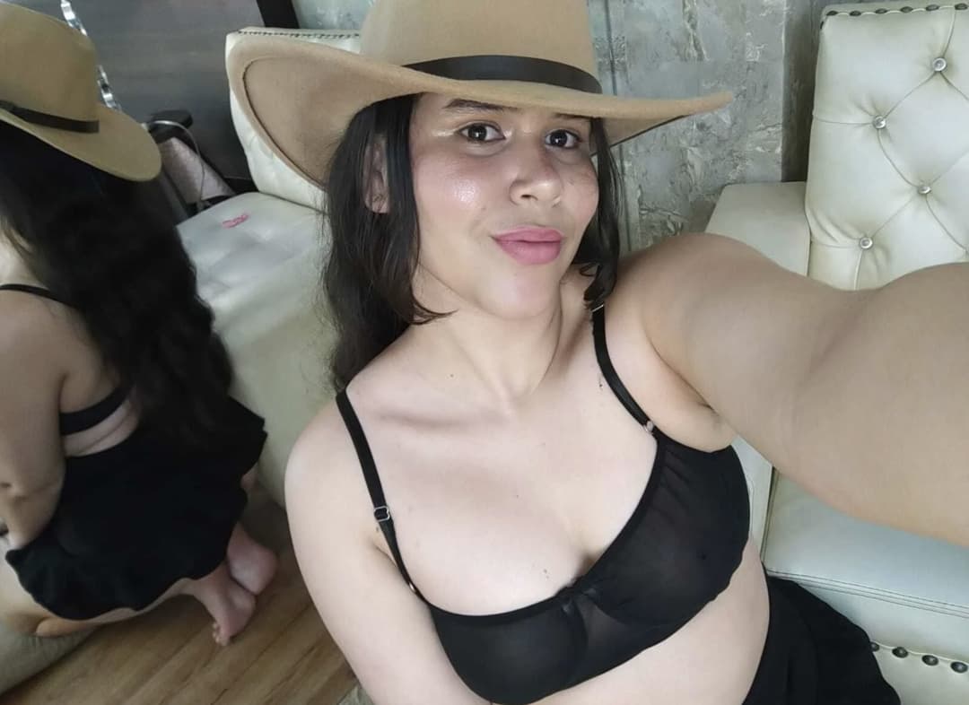 This sexy ass latina makes me cum alot ??