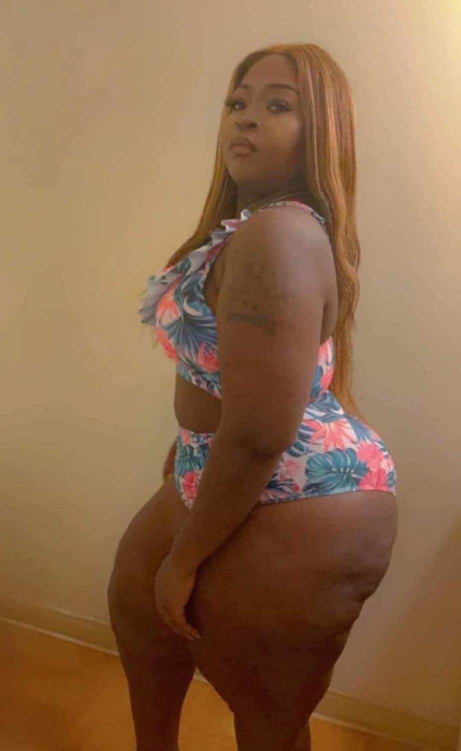 BIG OLE JUICY THICK FAT ASS BBW SSBBW LATINA EBONY