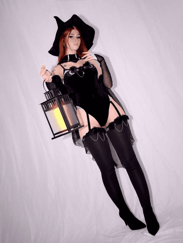 Witch cosplay pics??(Anari.exe)