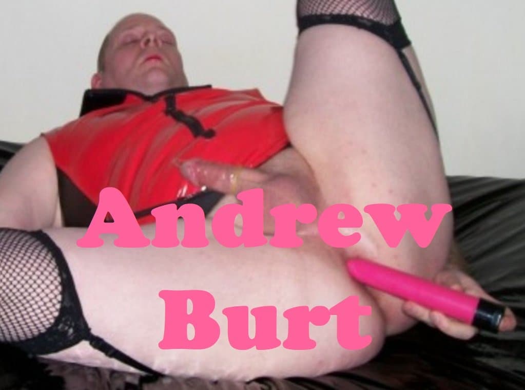 Crossdresser Andrew Burt Fucking His Pussy
