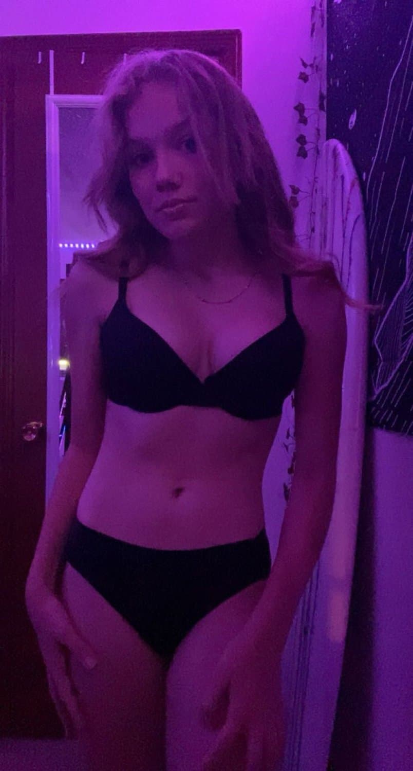 Needy slut Mady wants to be used