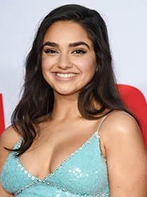Geraldine Viswanathan - Curvy, Big Tittied Australian Babe