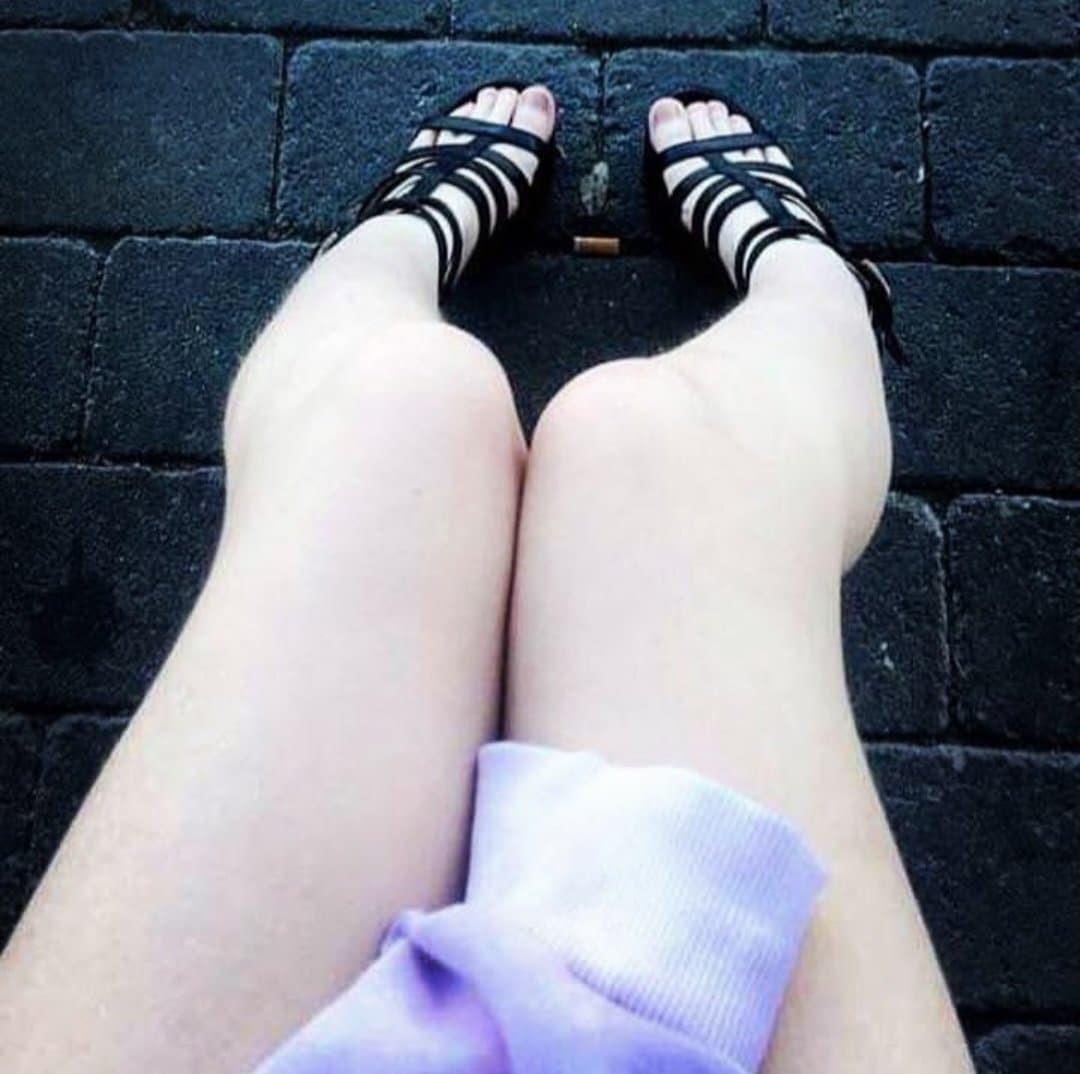 SKINNY EMO SLUT ALLY BEGGING FOR HUGE ROPES OF CUM