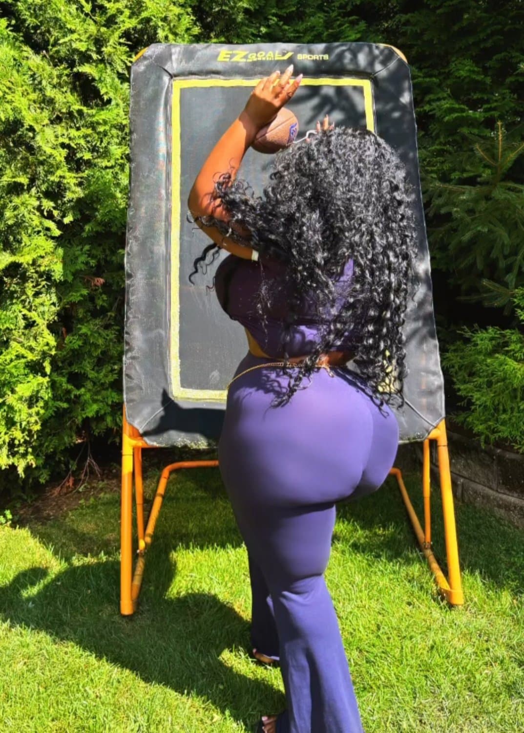 Black Gilf Witha Huge Ass & Fat Tits