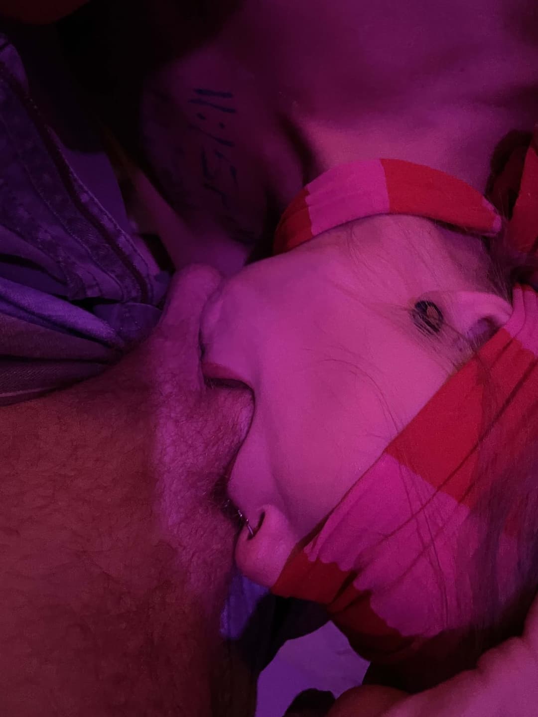 Mxnicpxiedreamwhxre tied up by her bf