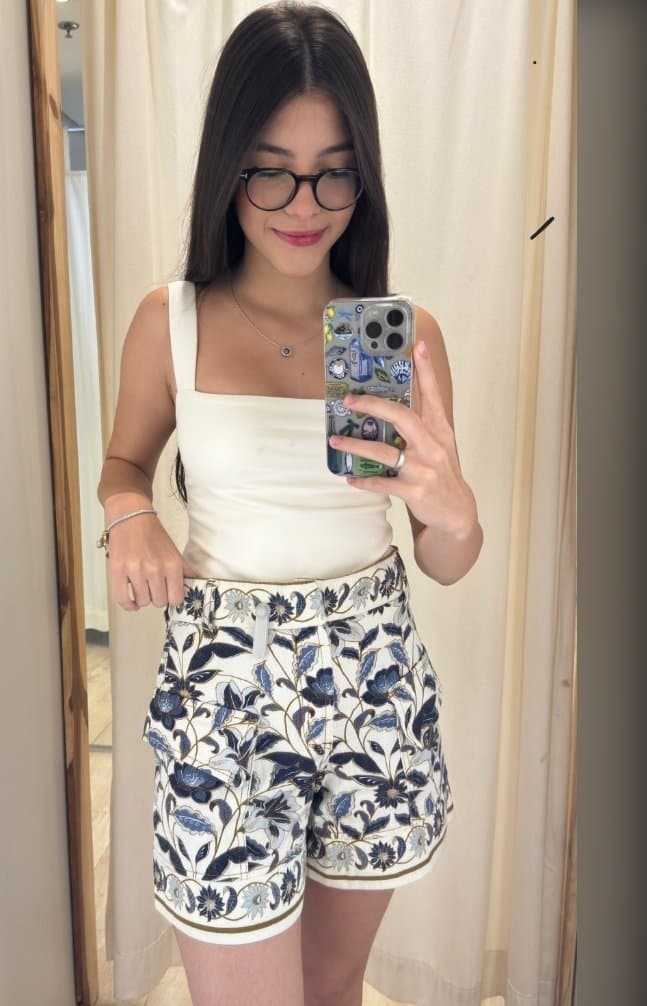 Alguém pra goza pra essa diva