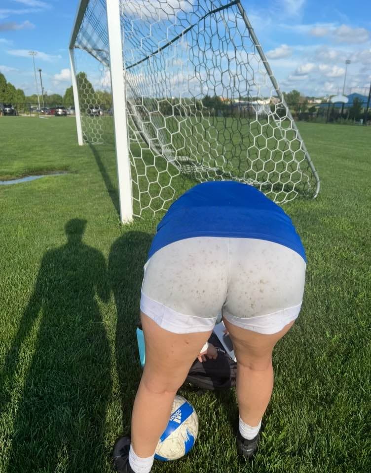 Click to view full size Pawg Emily shared by het Bf, his Kik in post.