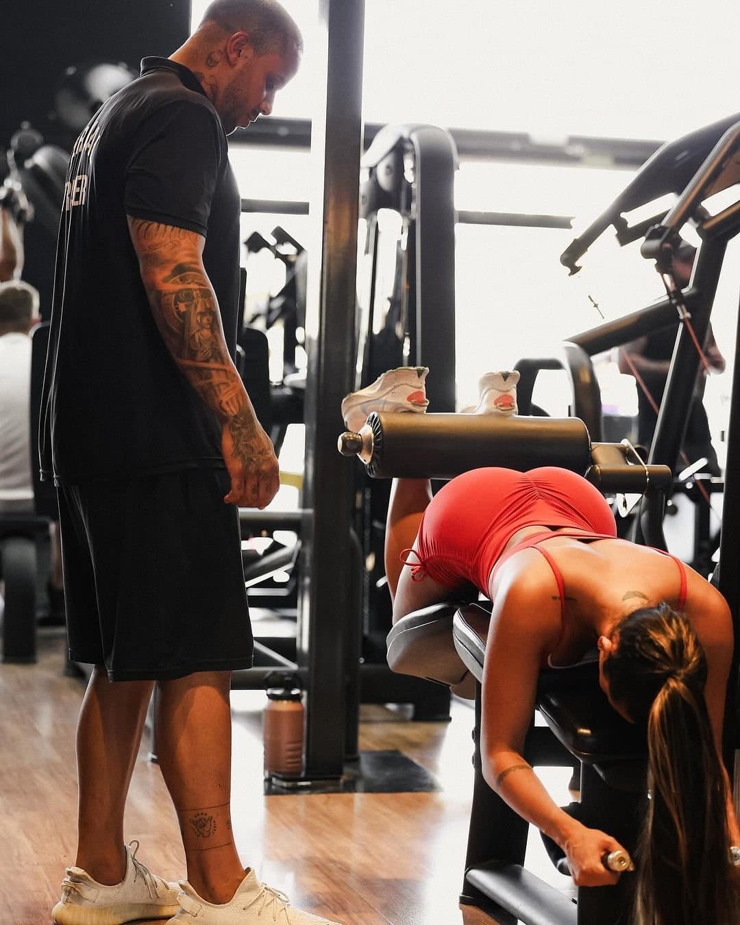 Click to view full size Tainá castro