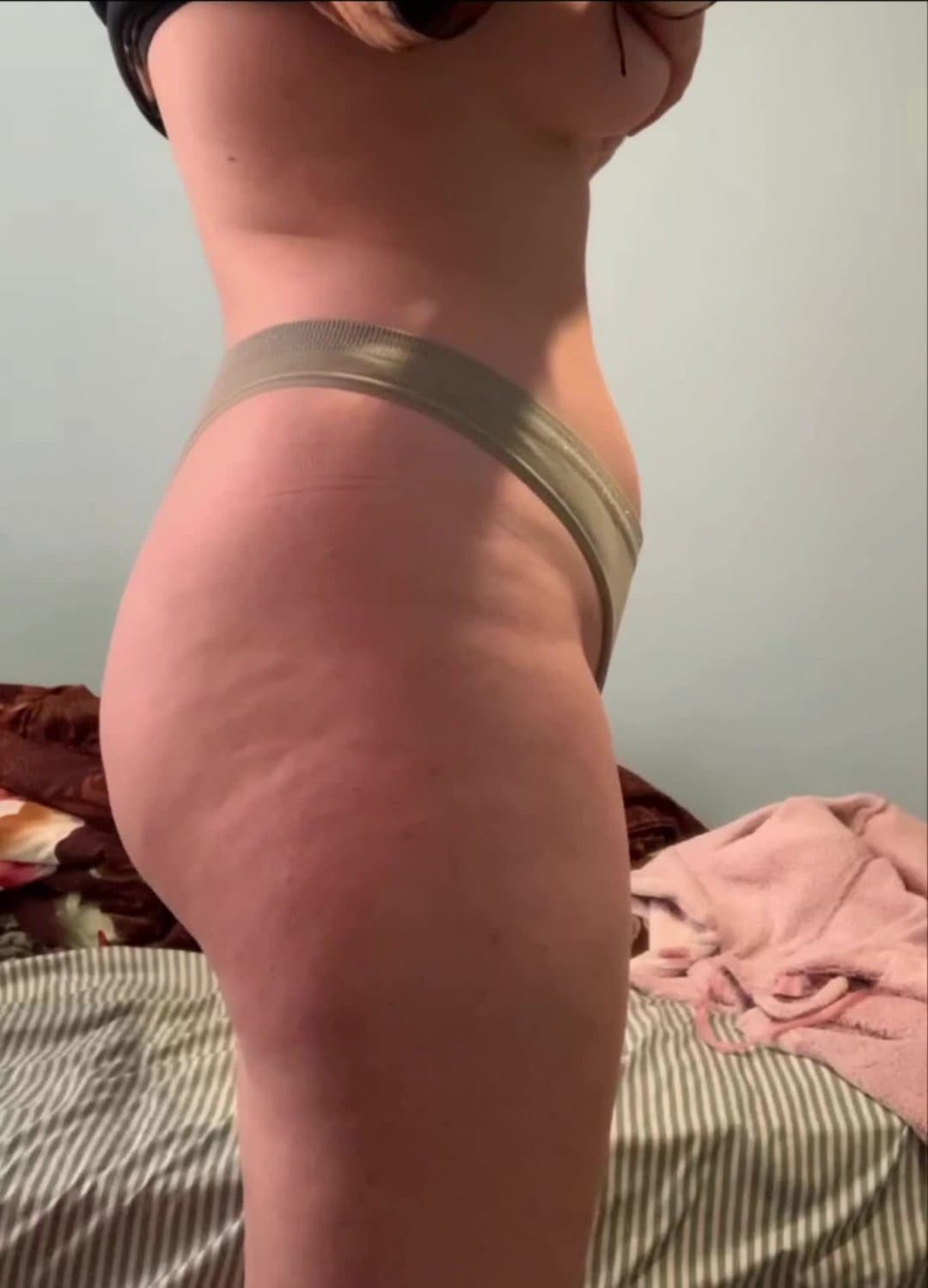 Sexy big ass sister