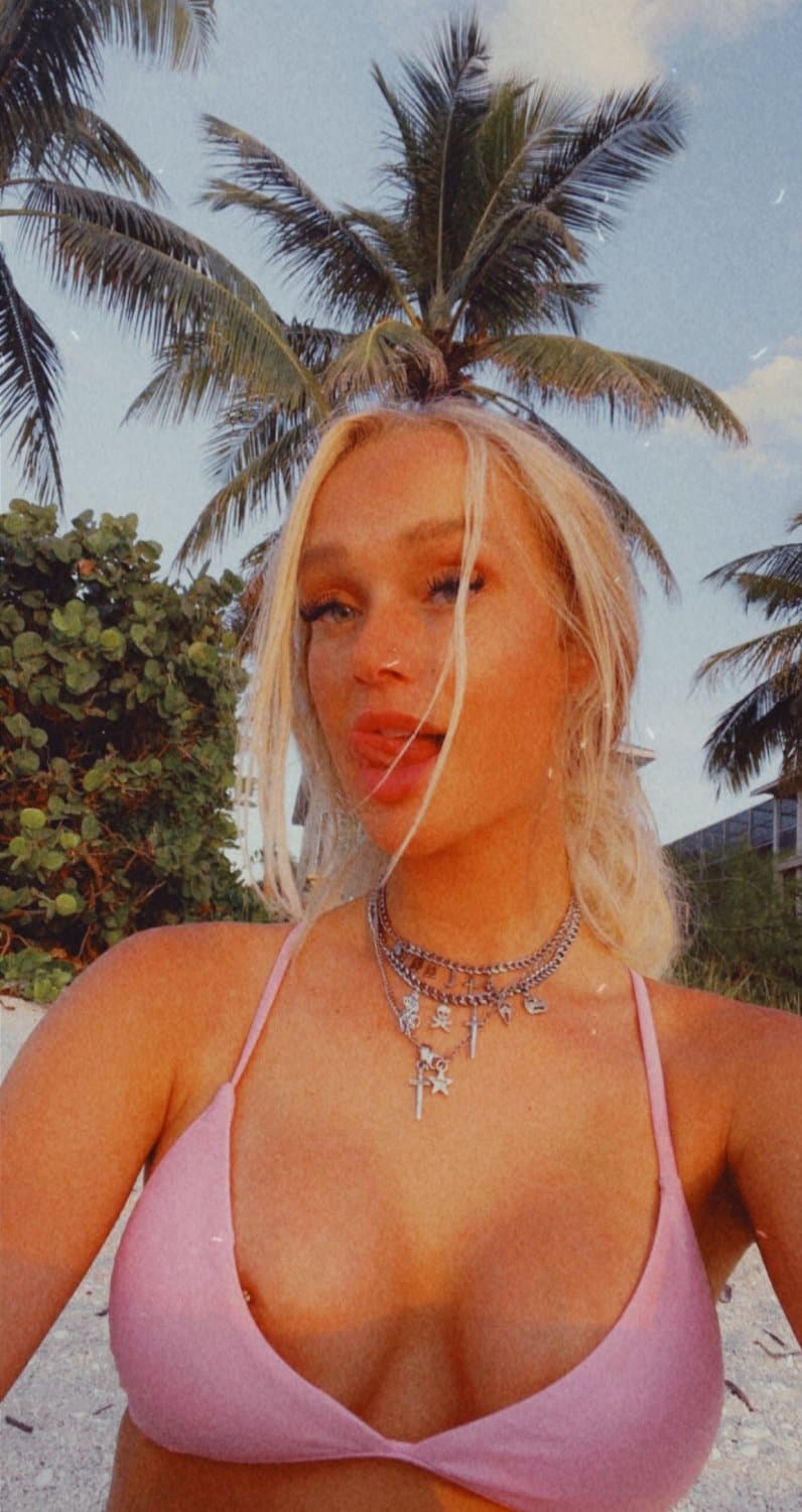 Perfect slut lanie pt 1