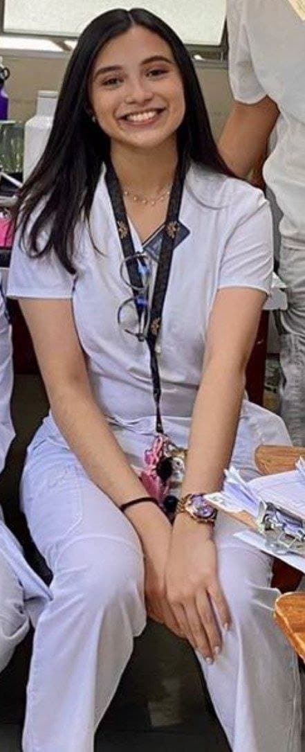 Beautiful half Italian Honduras latina gets BBC spit roast. AI beautiful face made for BBC. Cumdump