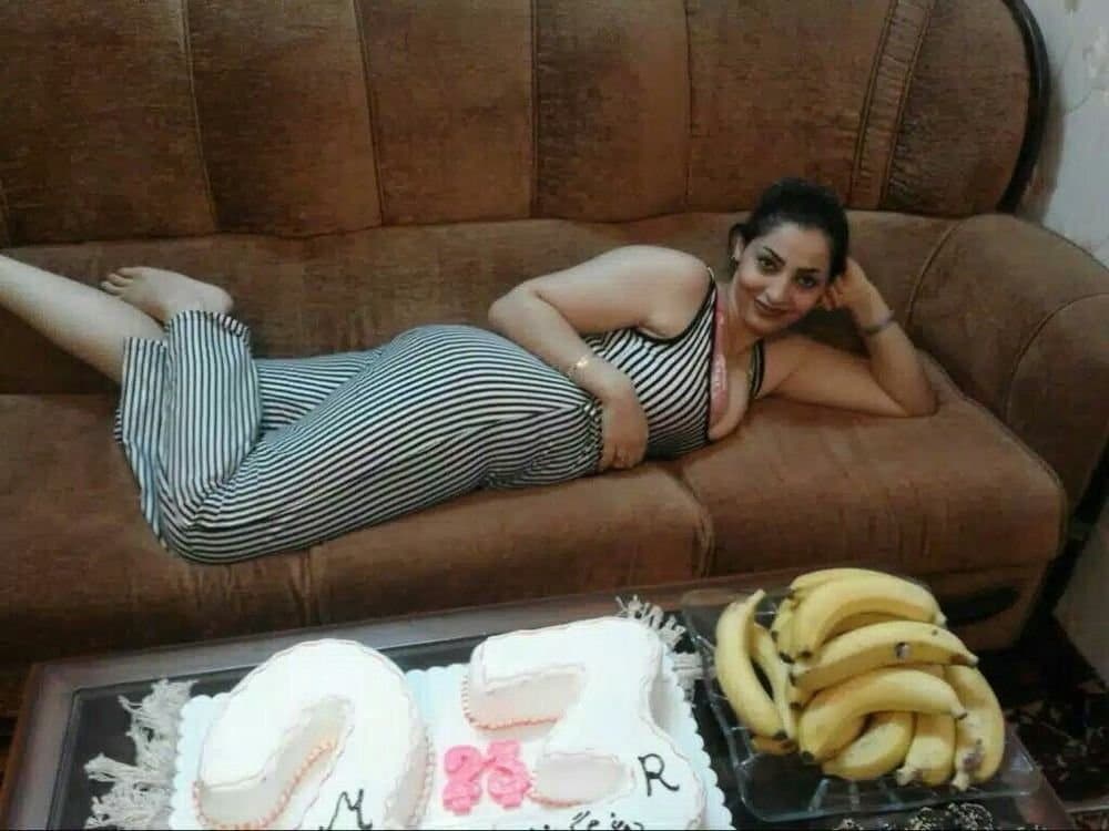 Real arabic couple shares their nudes photos