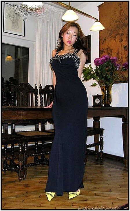 Japanese woman chique photoshoot