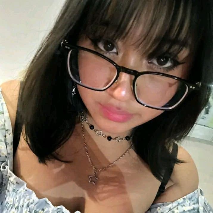 Adeline scarlett de 19 años zorrita introvertida de coahuila de el tecnológico